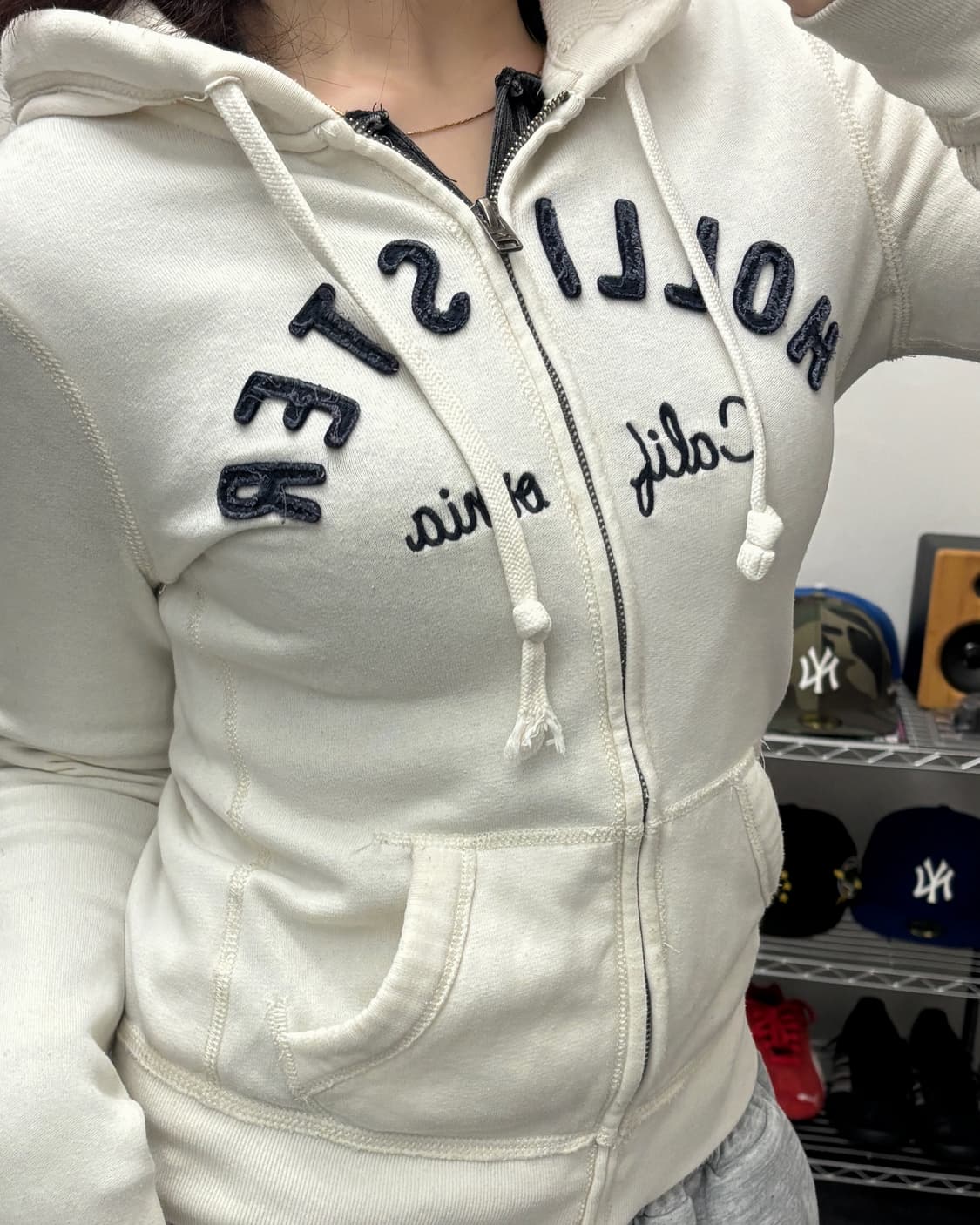 홀리스터 아치로고 후드집업 상품이미지3