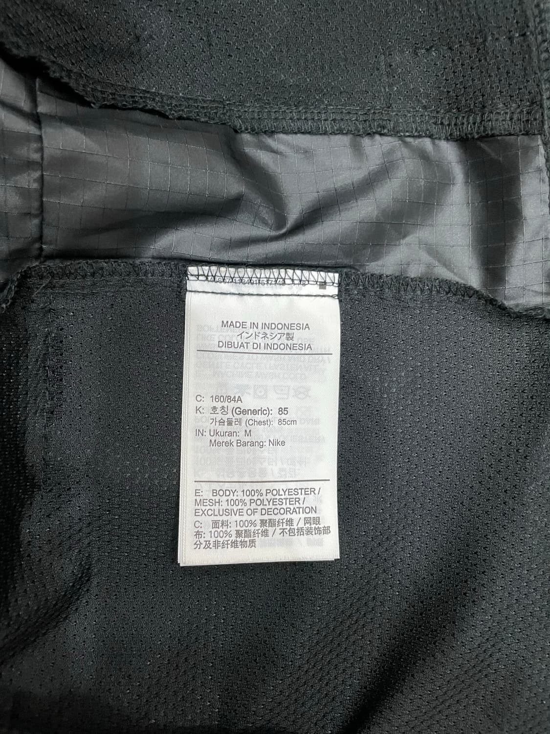 나이키 러닝 여성 에센셜 후디 재킷 바람막이 블랙 상품이미지8