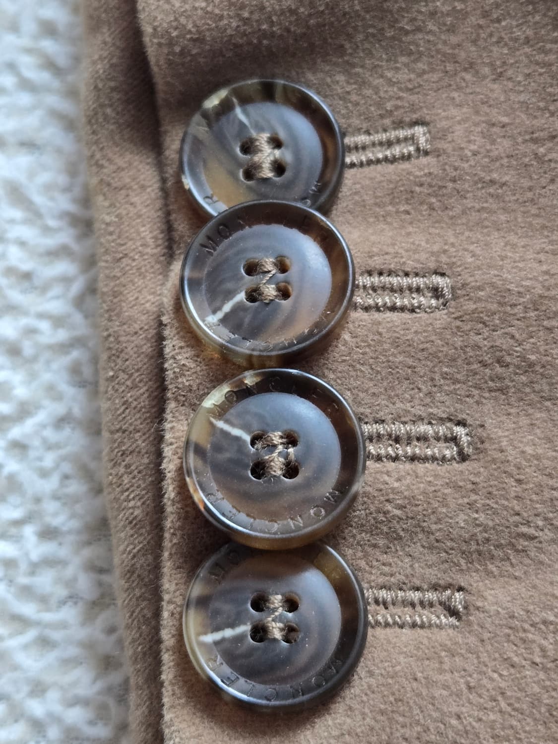 몽클레어 코듀류이 패딩 코트 상품이미지5