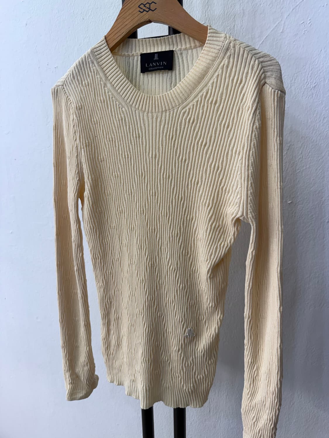 정품) 랑방 한섬 23ss 로고 팬던트 아이보리 골지 니트 90 상품이미지3