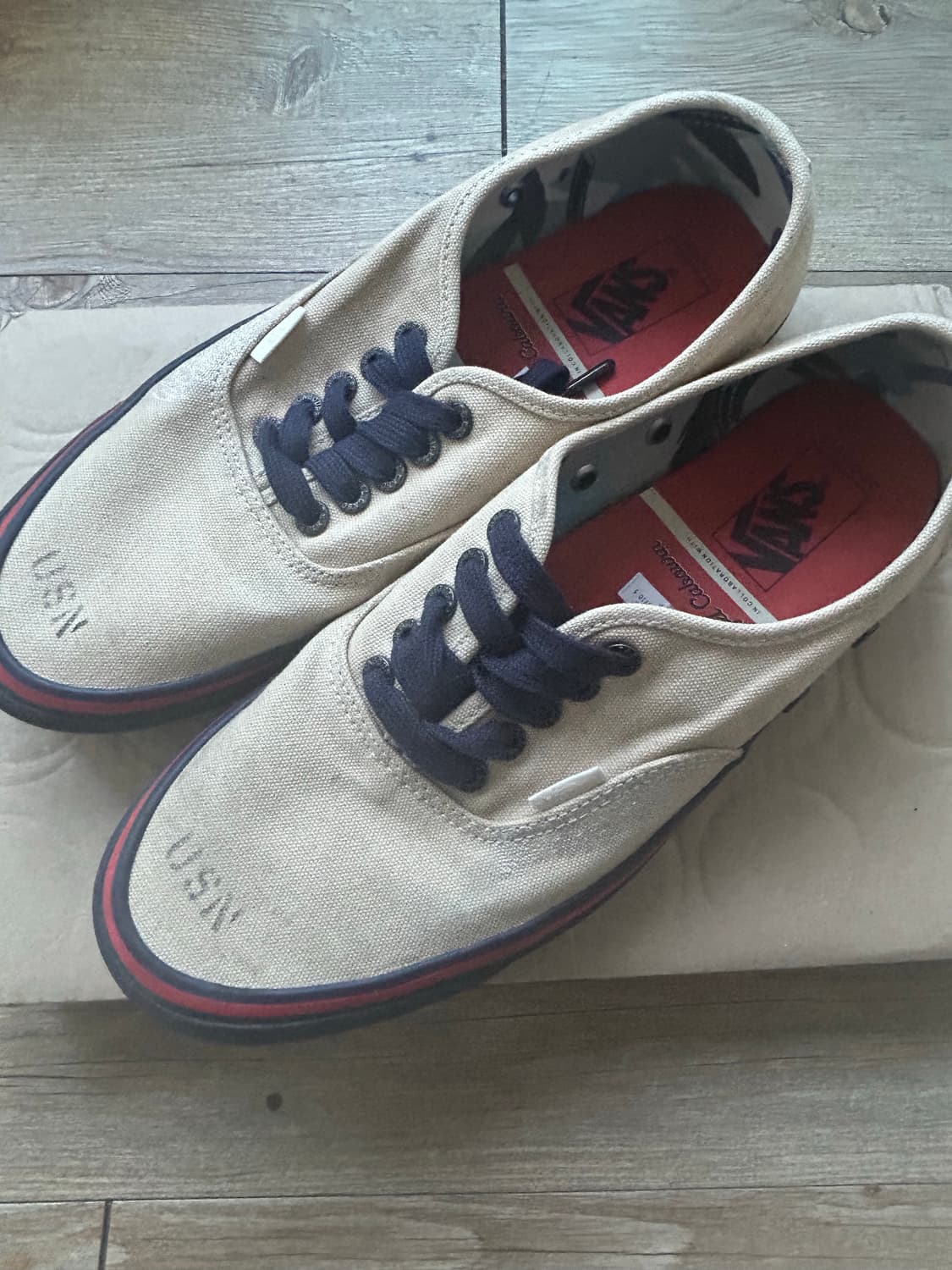 반스 볼트 x 나이젤 카본 어센틱 285 상품이미지1