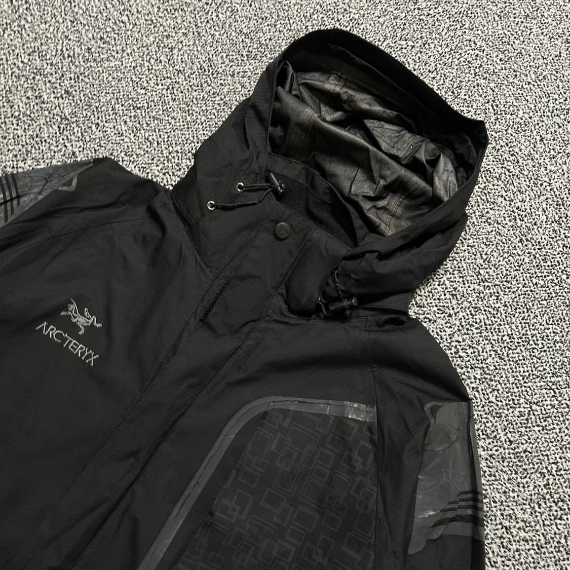 아크테릭스(Arcteryx) 하드쉘 트랙킹 자켓 상품이미지2