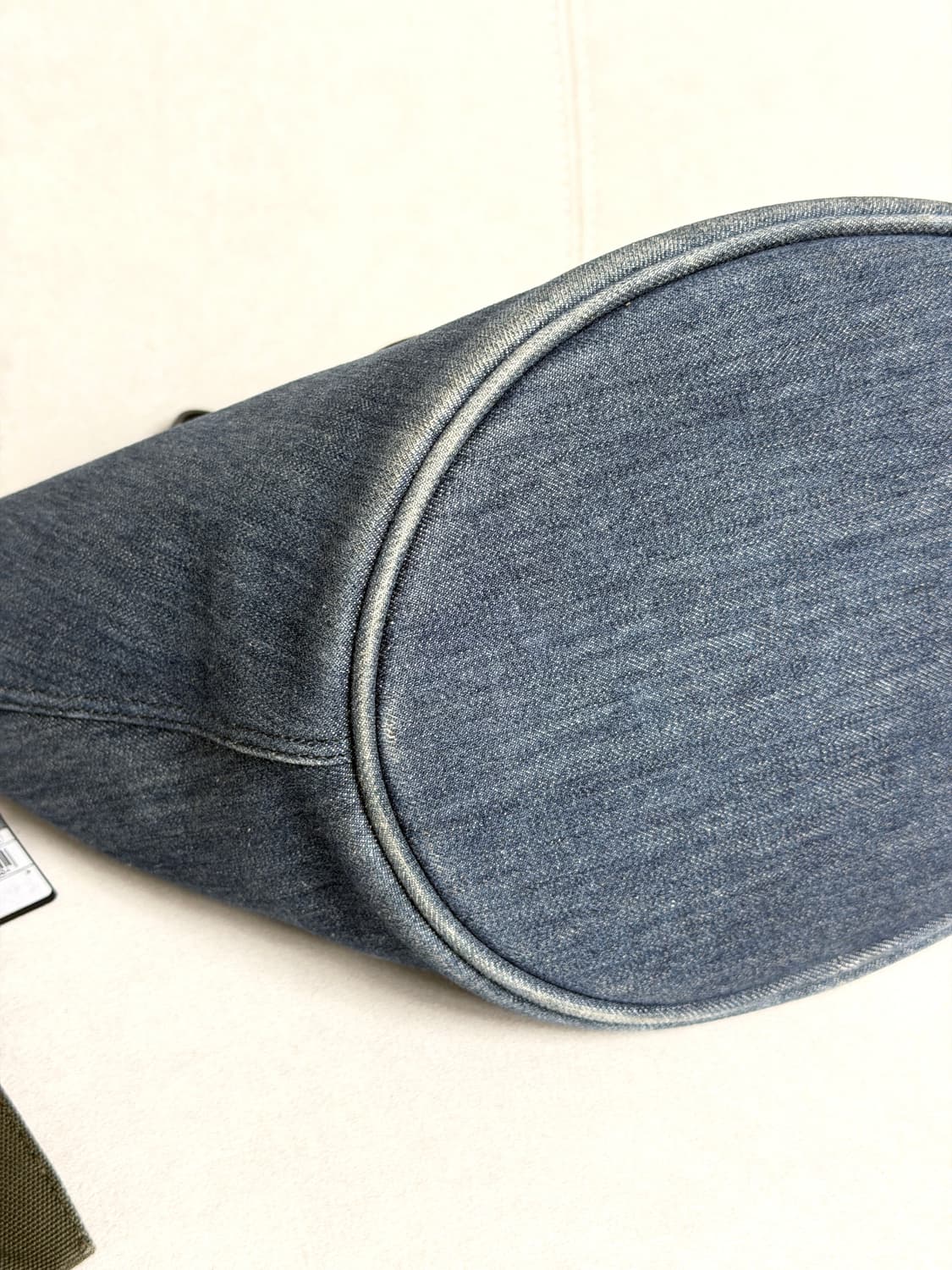 프라다 데님 시티 카프스킨 쇼퍼백 상품이미지5