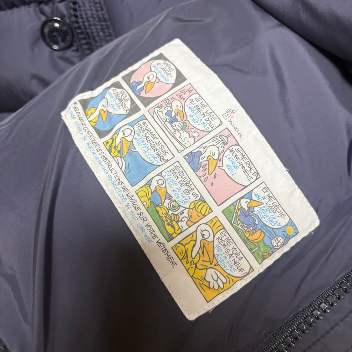 [4/백화점판/새상품급] 몽클레어 클루니 패딩 네이비 상품이미지3