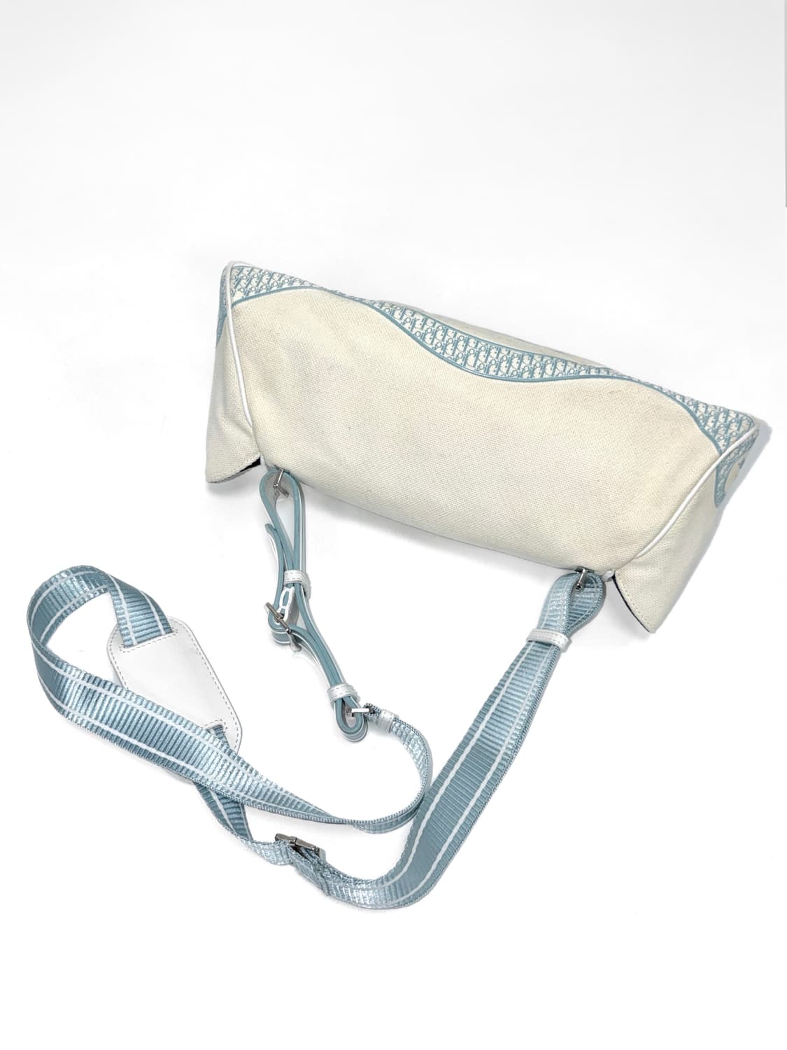 디올 트로터 새들 캔버스 바게트 크로스백 상품이미지4