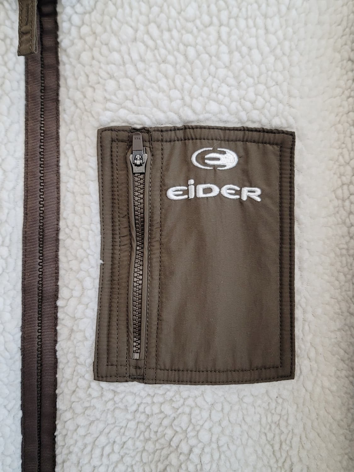 아이더(남여공용) 투웨이지퍼 후리스(뽀글이) 코트(자켓) 판매 상품이미지6