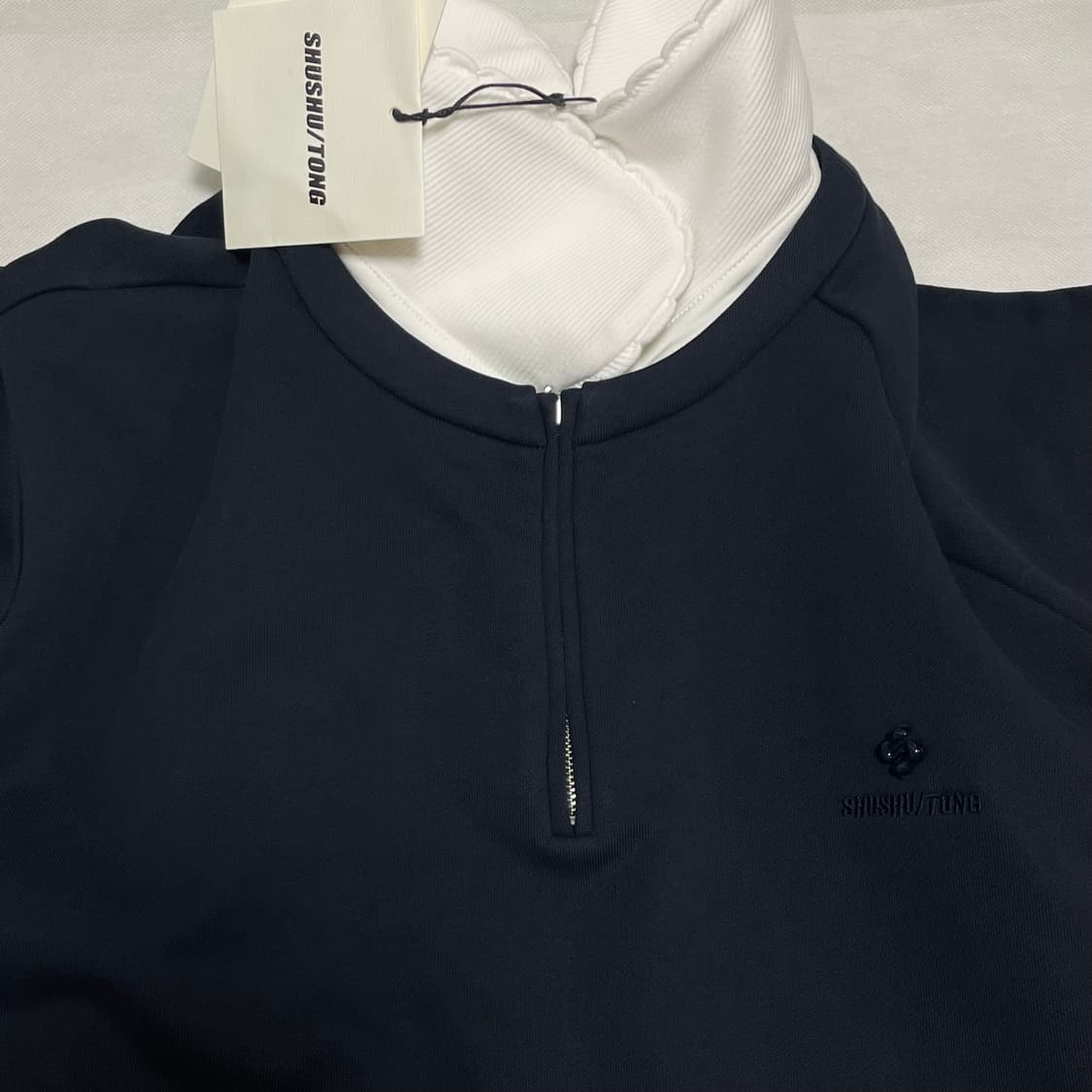 [6,8]슈슈통 25fw 돌 카라 스웨트셔츠/네이비 상품이미지5