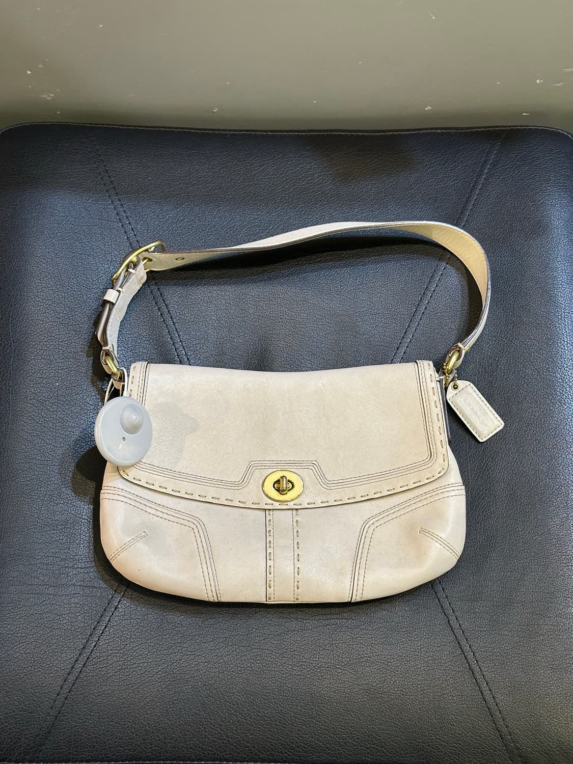 COACH 코치 아이보리 스티치토트백 상품이미지1