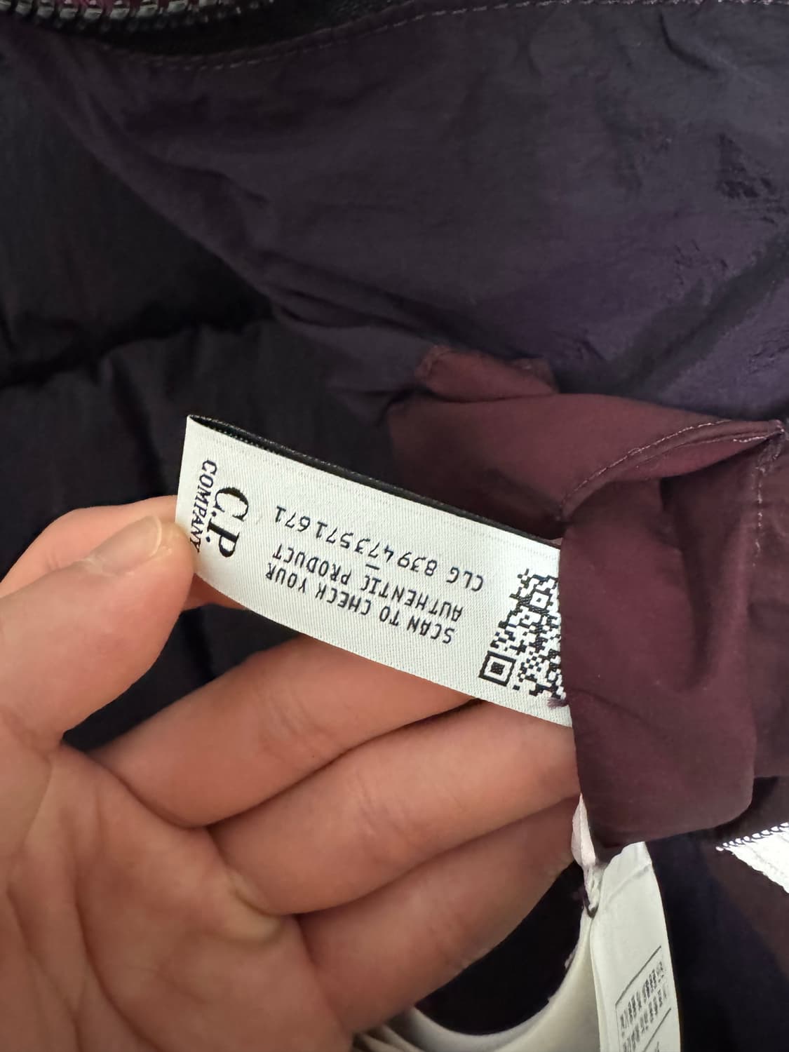 Cp컴퍼니 패딩 상품이미지5