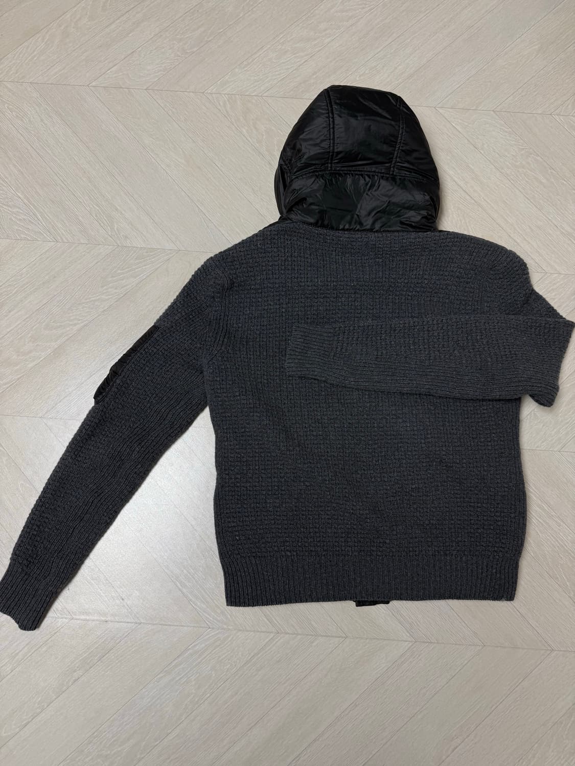 CP컴퍼니 니트패딩 상태A  상품이미지6