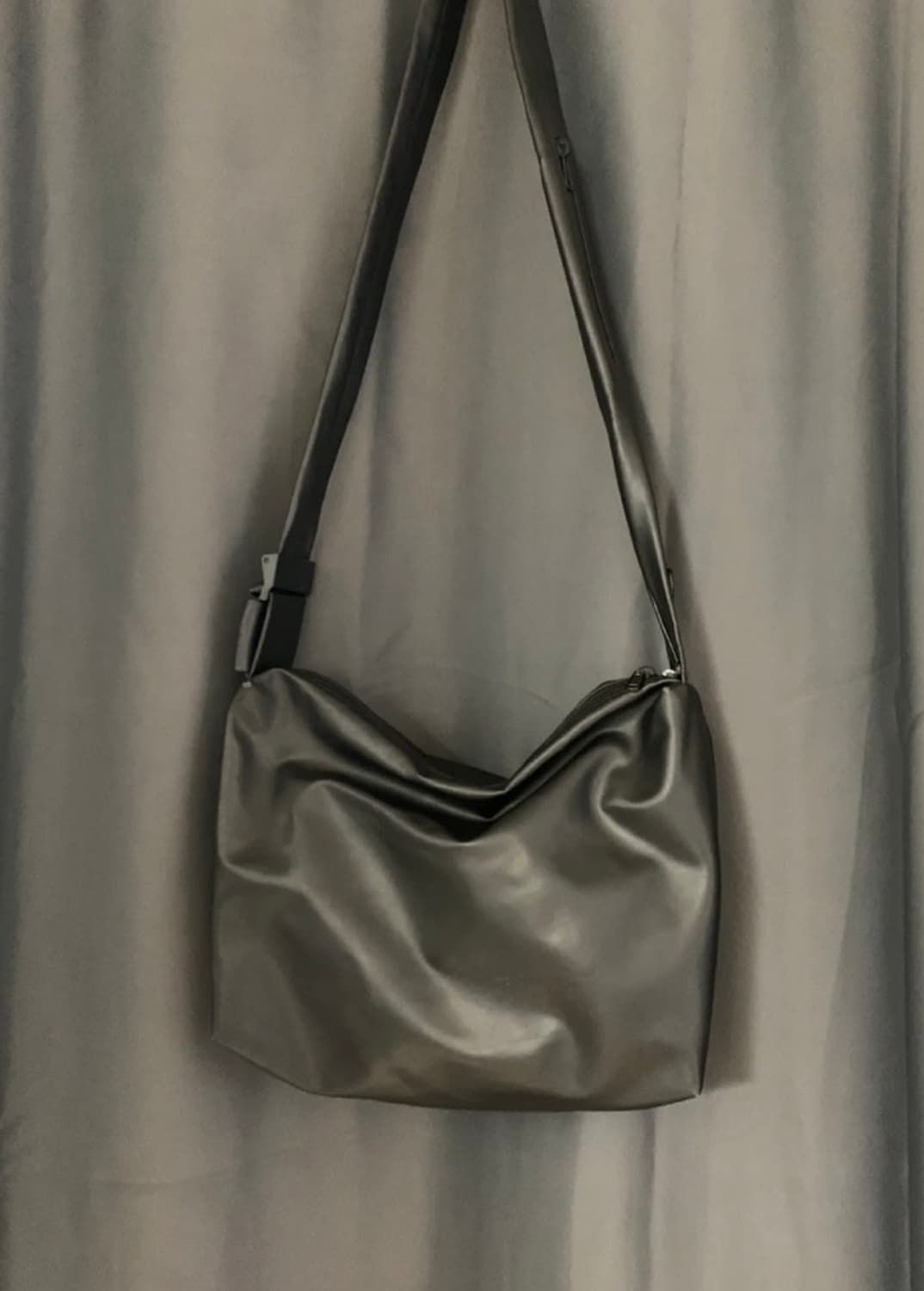 가죽 크로스백 남여공용 상품이미지3