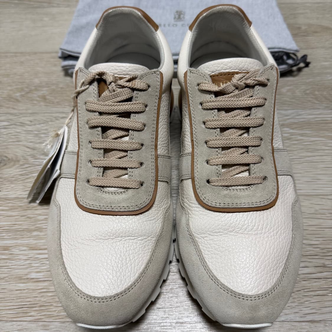 [S급/42] 브루넬로 쿠치넬리 스웨이드 스니커즈 아이보리 상품이미지4