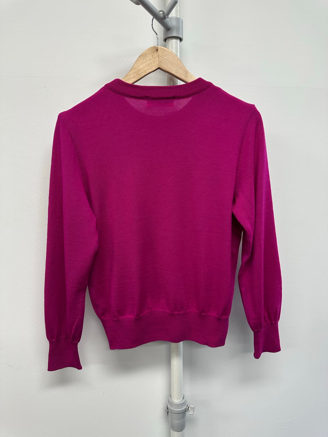 입생로랑 비즈 로고 니트 상품이미지8