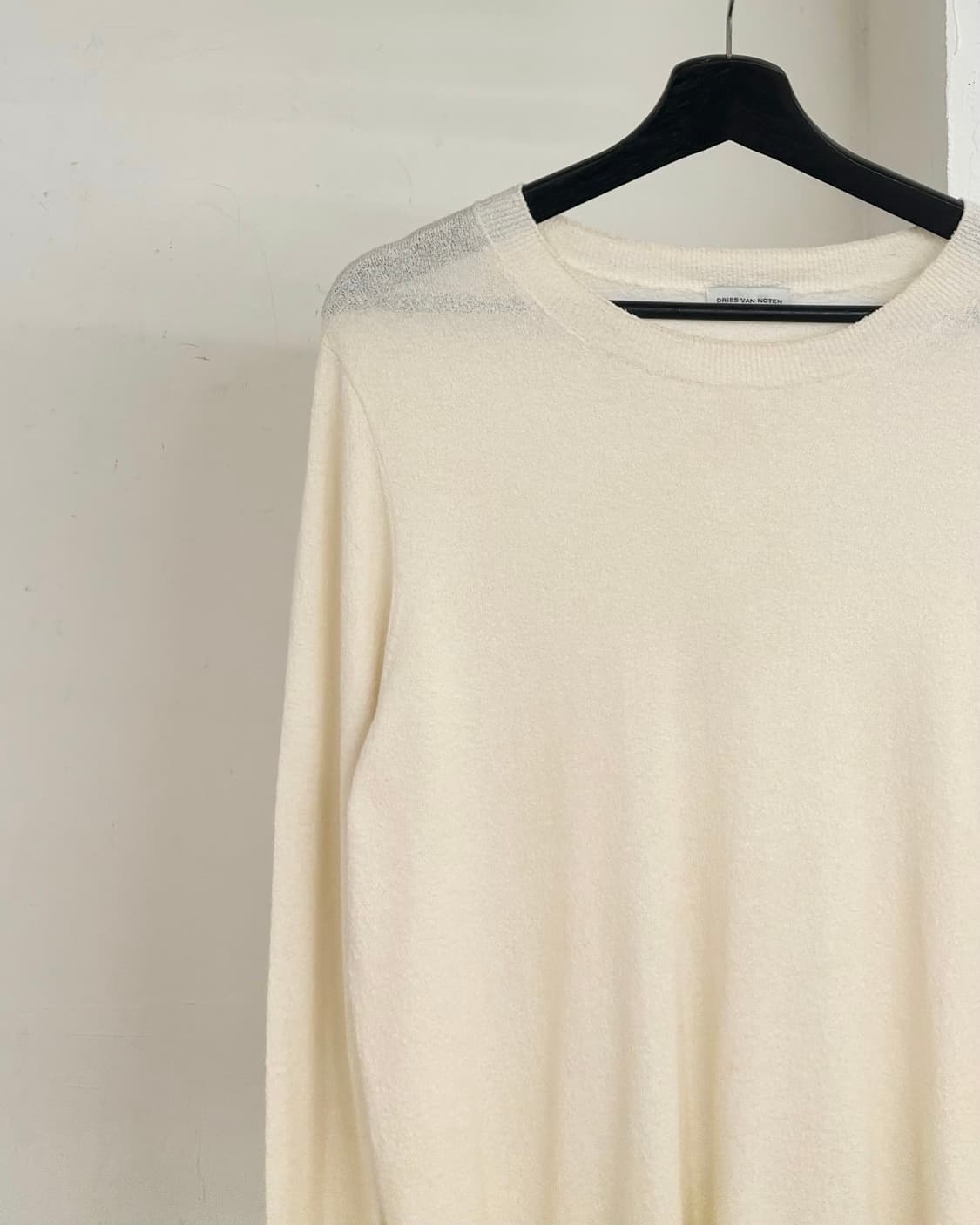 드리스 반 노튼 아이보리 라운드넥 니트  상품이미지3