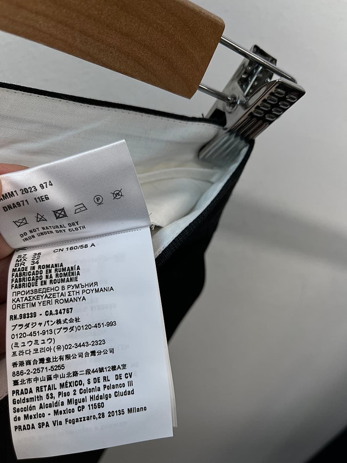 여) 미우미우 23ss 체크 와이드 슬랙스  상품이미지7