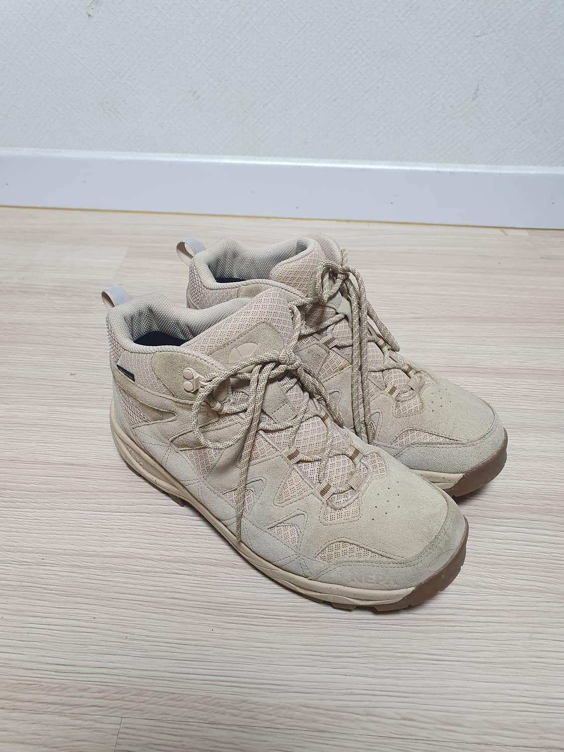 네파 칸네토 비브람 등산화 275 상품이미지2