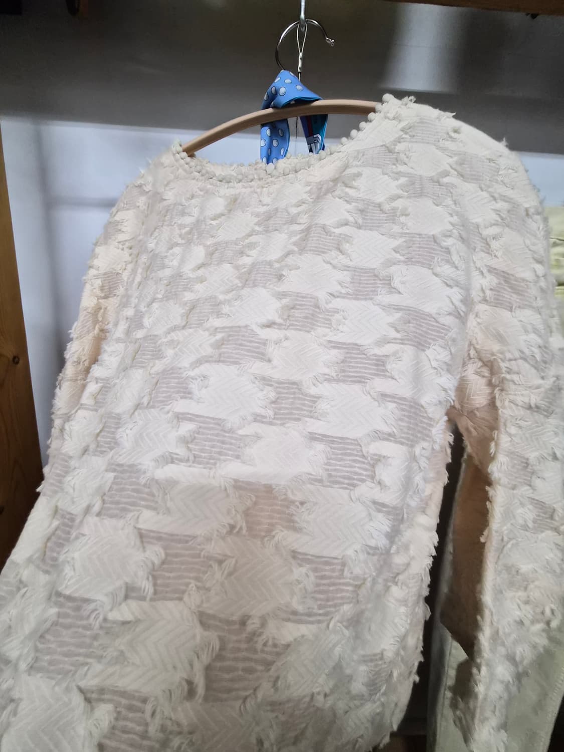 SJSJ입체 텍스처 프린지 블라우스. 카고조거팬츠 상품이미지4