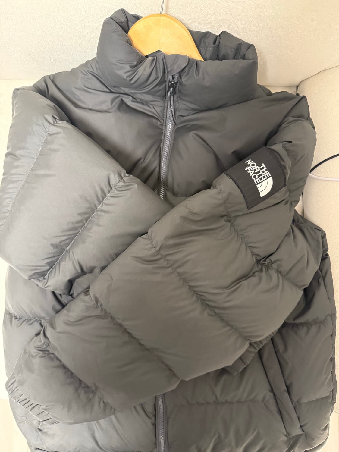 노스페이스 눕시 1992 차콜 L사이즈 판매합니다. 상품이미지2