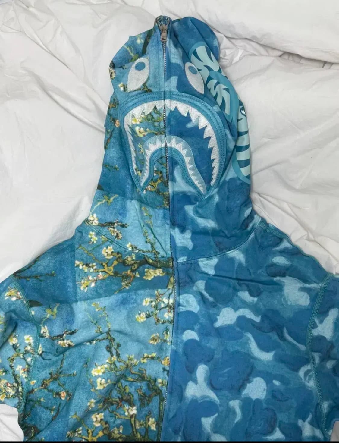 베이프 반고흐 샤크후드 블루 L 상품이미지1