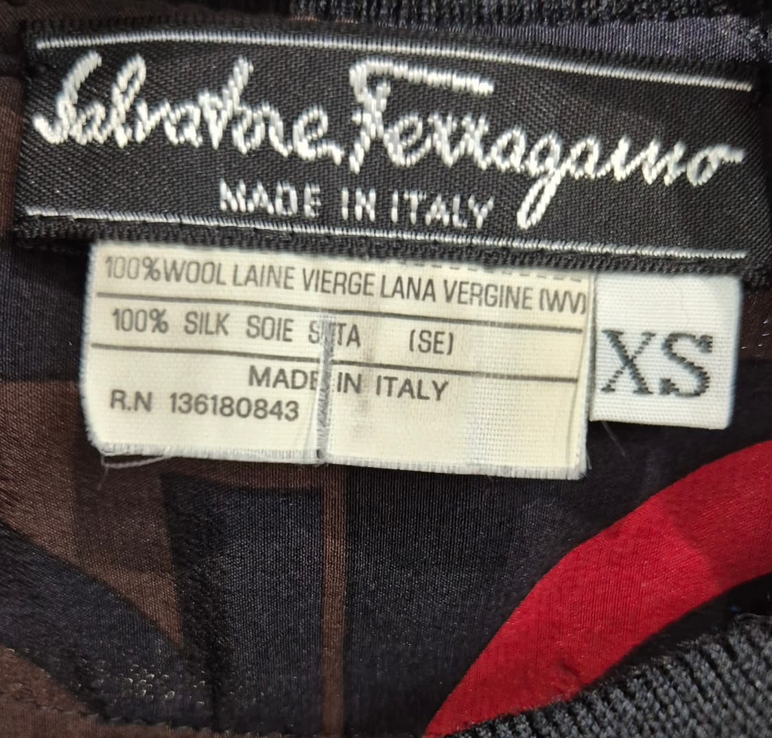 살바토레 페레가모 울 실크 배색 여성 니트 폴로 XS 상품이미지9