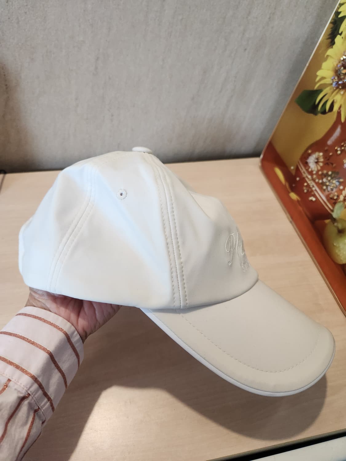 “PHANES 화이트 볼캡🤍 미니멀 데일리룩 필수템” 상품이미지2