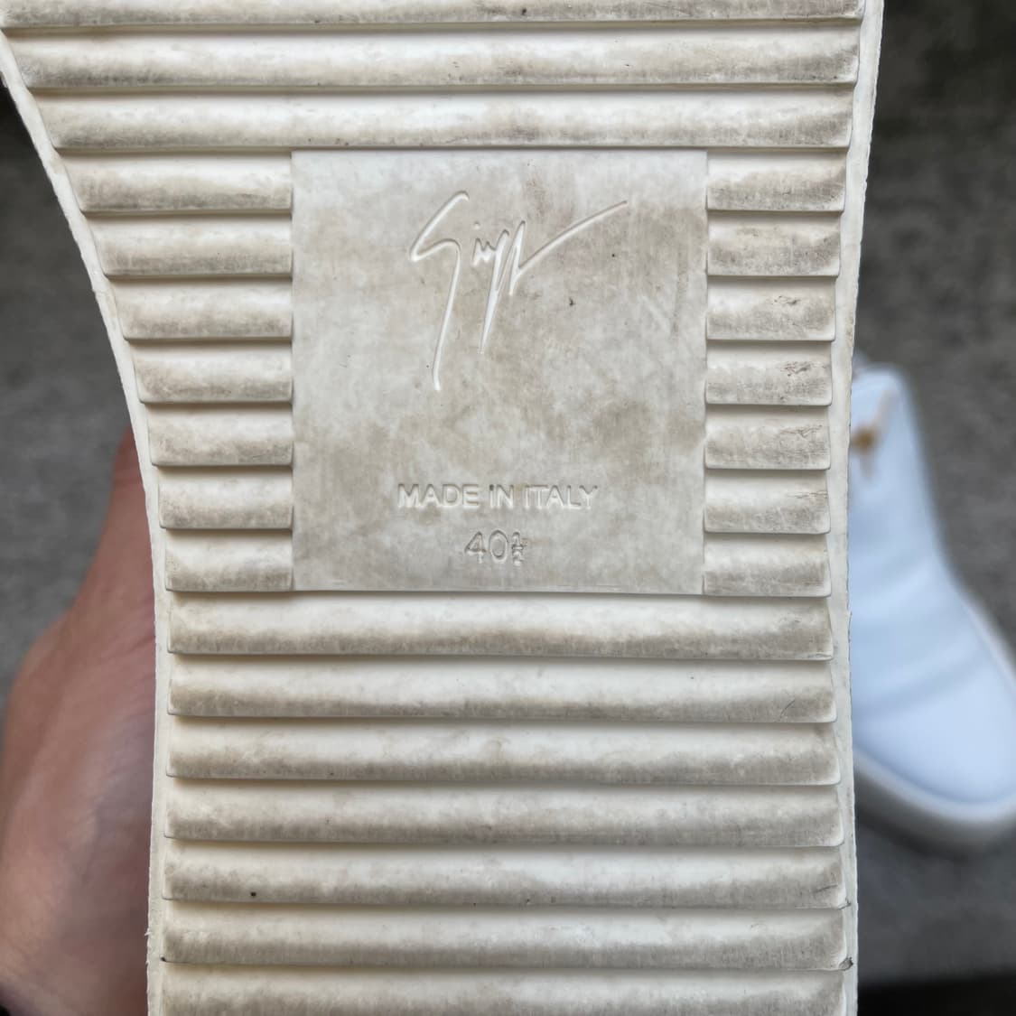 [40.5] Giuseppe Zanotti 지퍼 디테일 레더 슬립온 상품이미지10