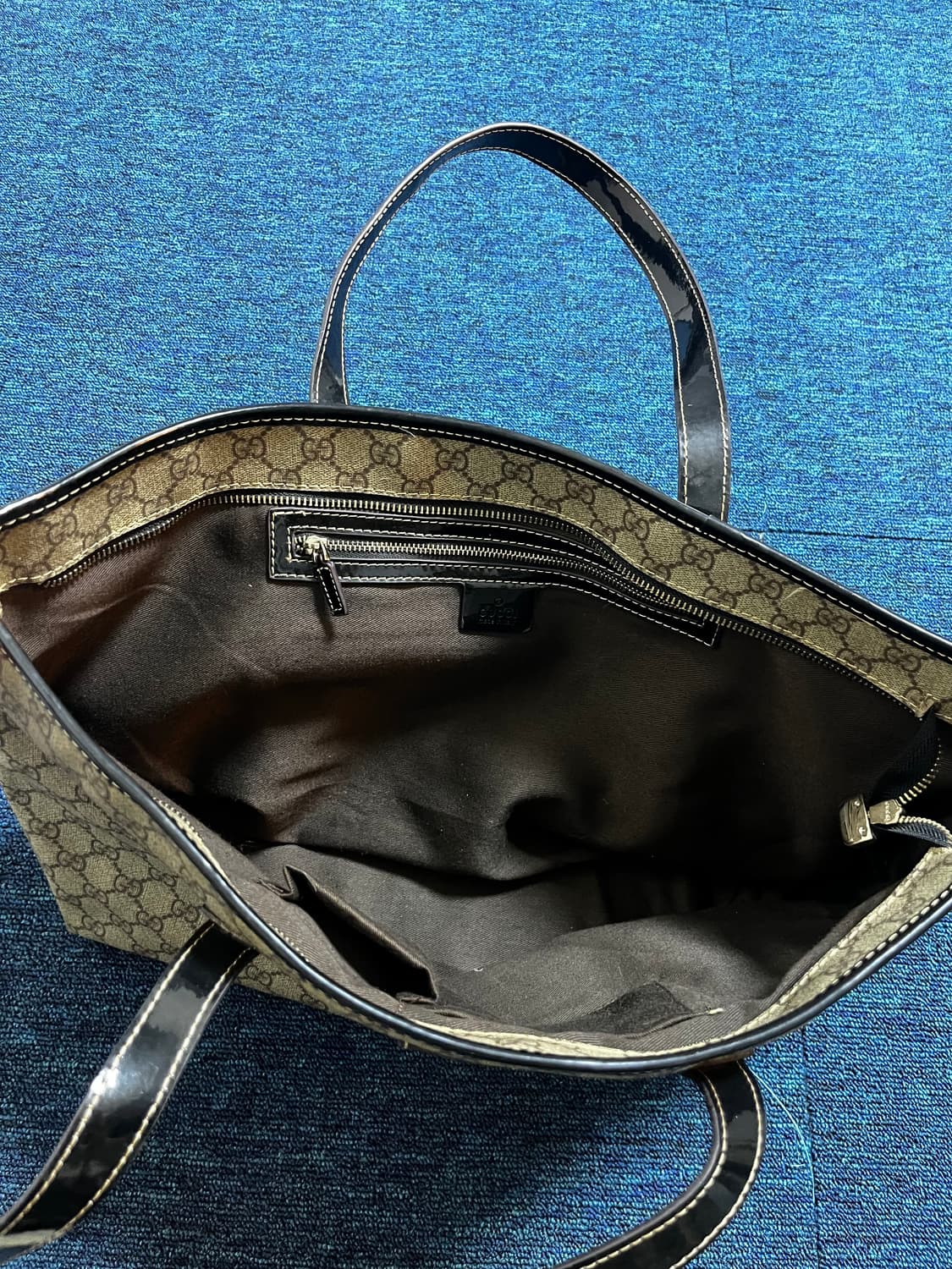 구찌 GG 수프림 쇼퍼백 상품이미지3