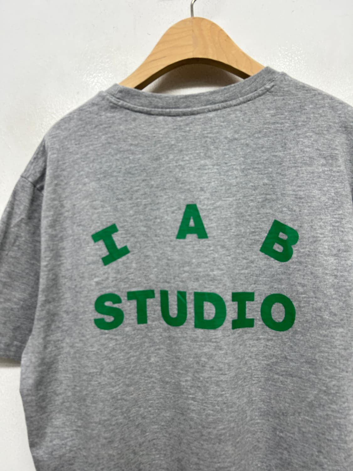 IAB STUDIO 반팔 티셔츠 그레이 상품이미지2