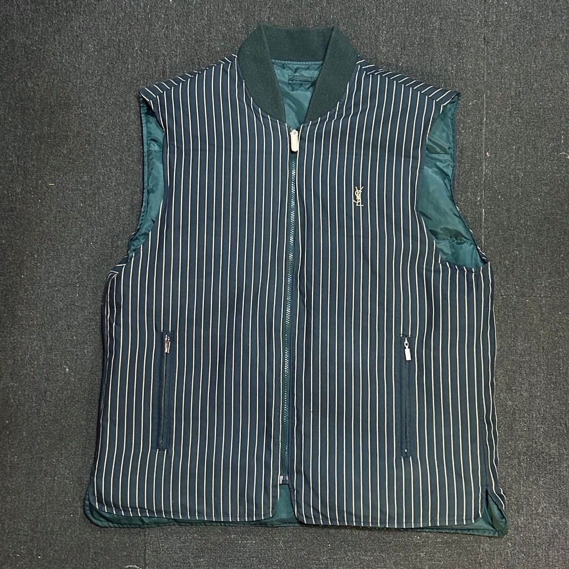 YSL 입생로랑 아카이브 양면 리버시블 패딩 조끼 100 상품이미지3