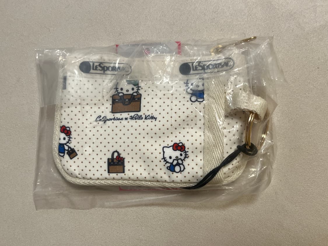 레스포삭 헬로키티 콜라보 지갑 새상품 상품이미지2