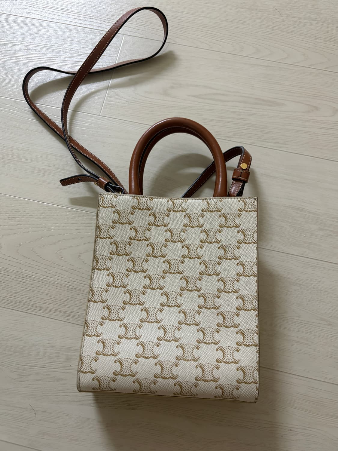 셀린느 가방 상품이미지2