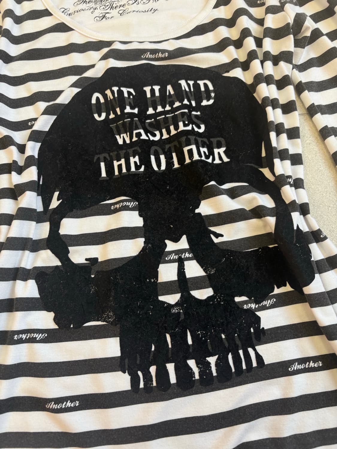 펑크 스트라이프 해골 언발 롱슬리브 상품이미지2