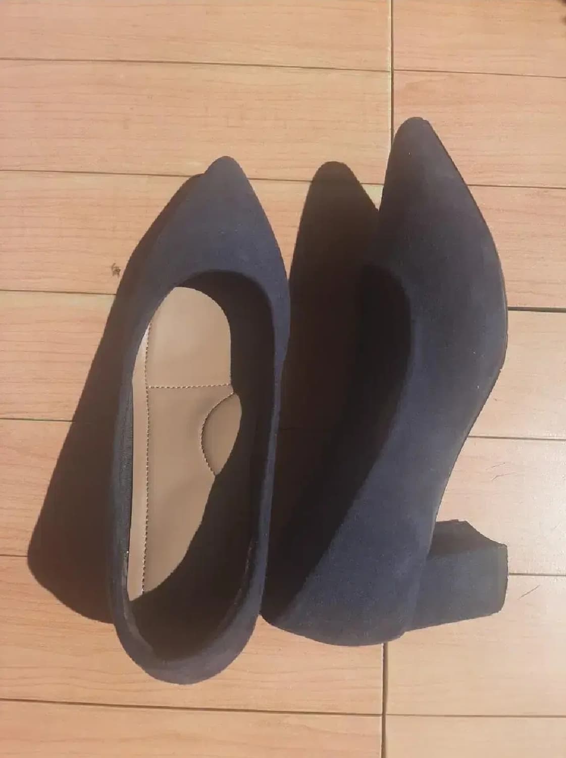 쿠션 뾰족코 스웨이드 미들힐 구두 240 245 네이비 톤다운 블루 상품이미지2