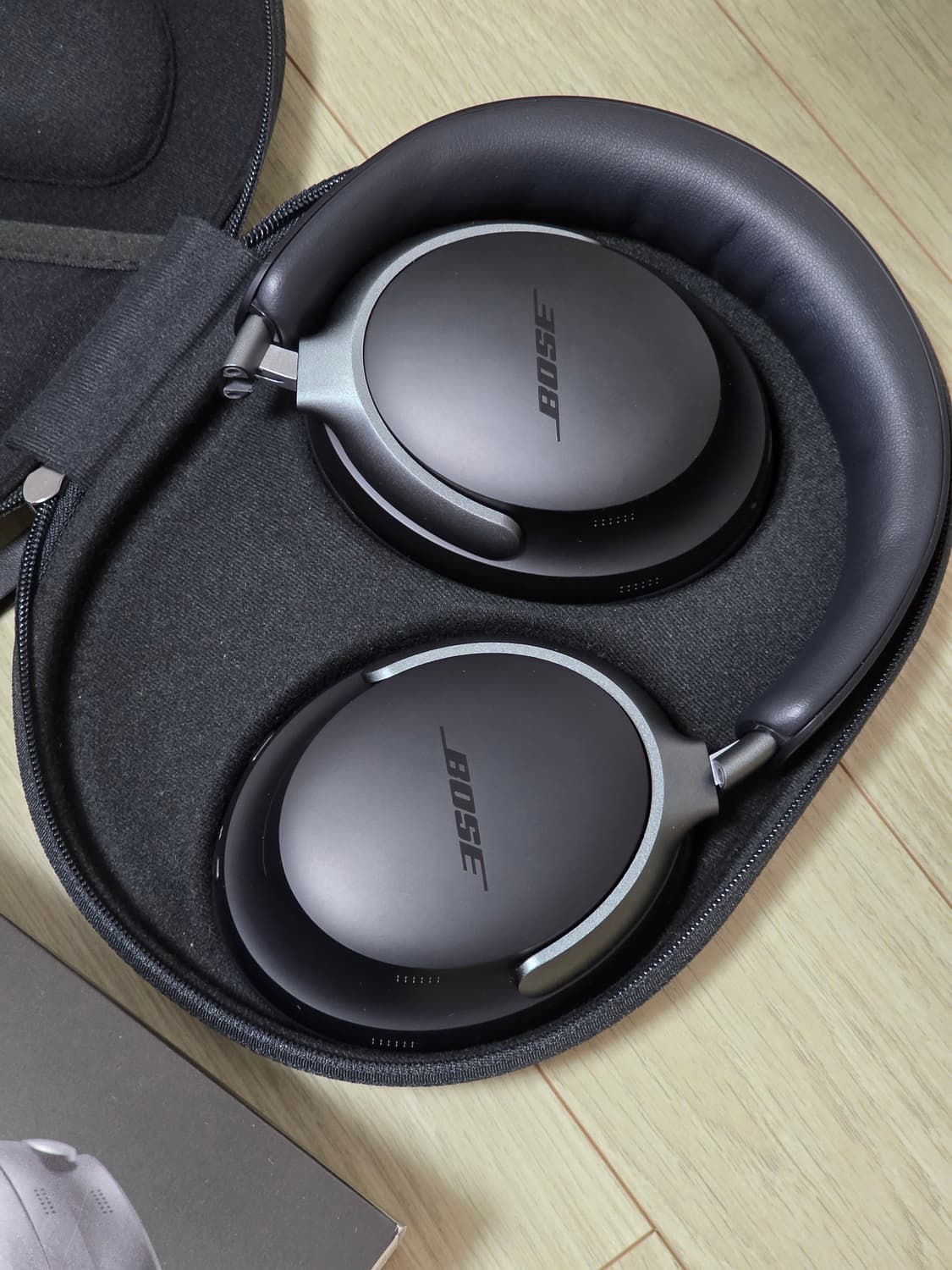 BOSE 보스 QC 울트라 헤드폰 블랙 풀박스 상품이미지2
