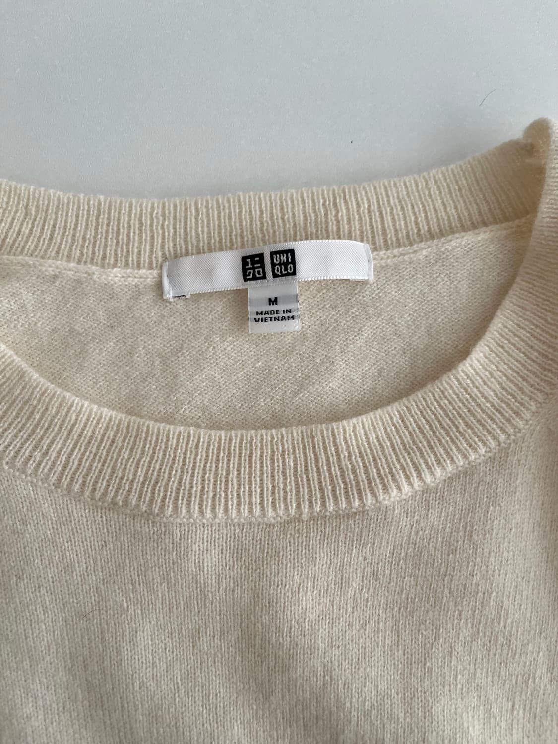 M) 유니클로 캐시미어 니트 아이보리 상품이미지4