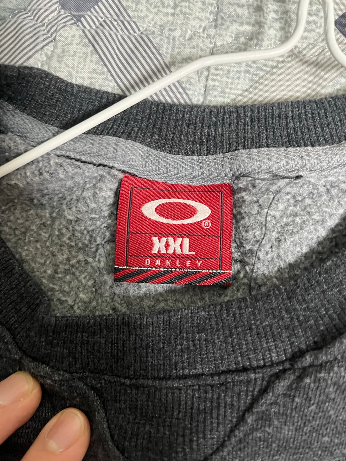 오클리 00s 아카이브 메드 센터심볼로고 스웻 맨투맨 다크 그레이 XXL 상품이미지6