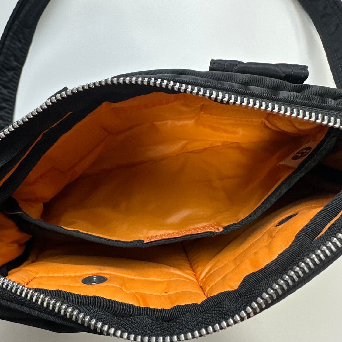 PORTER TANKER SHOULDER BAG 포터 탱커 숄더백 상품이미지9