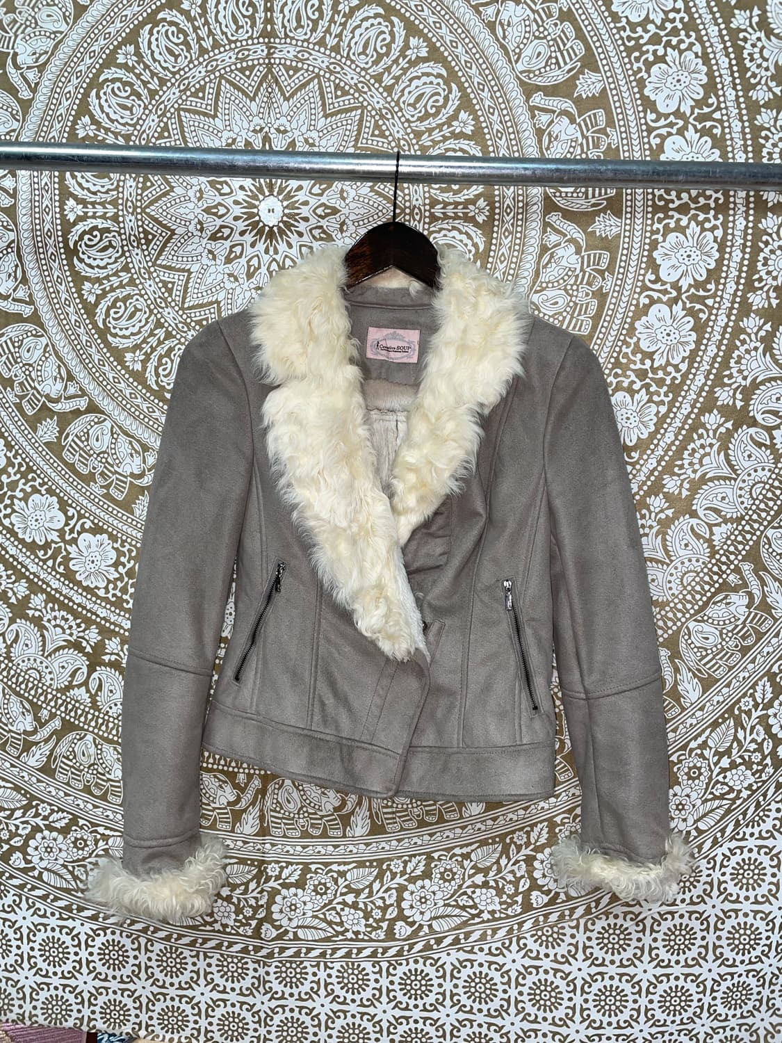 Soup 여성 베이지그레이 양털 무스탕자켓  상품이미지3