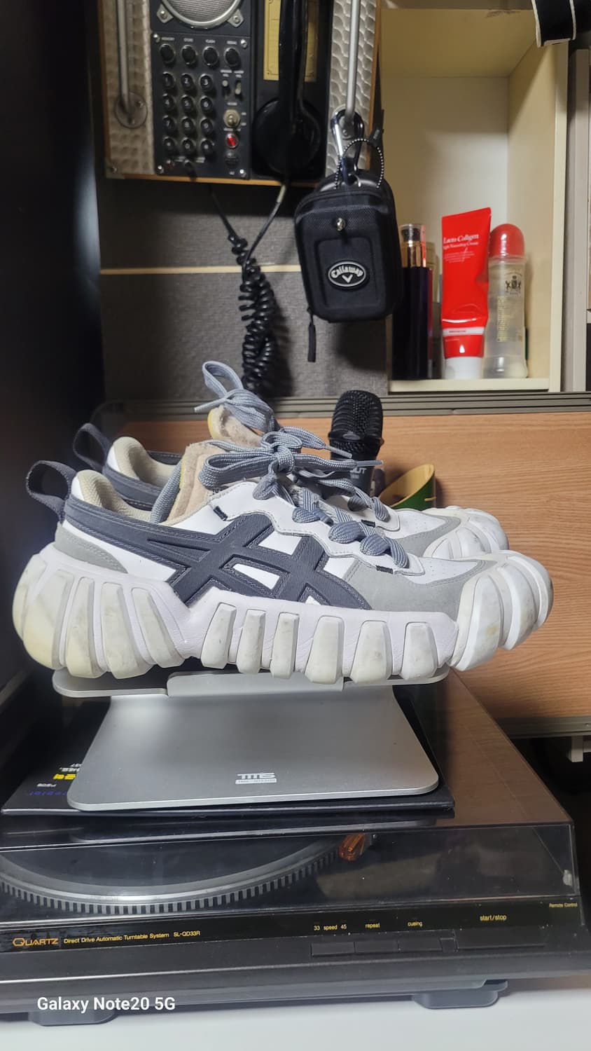 오니츠카 타이거 스니커즈 상품이미지2