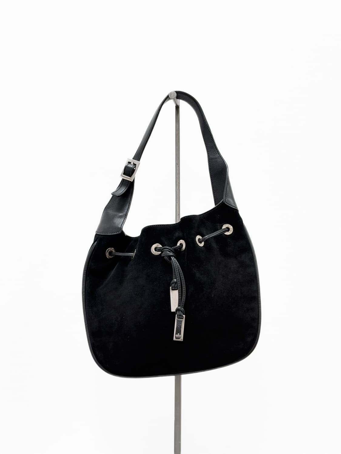 구찌 스웨이드 드로스트링 호보백 상품이미지3