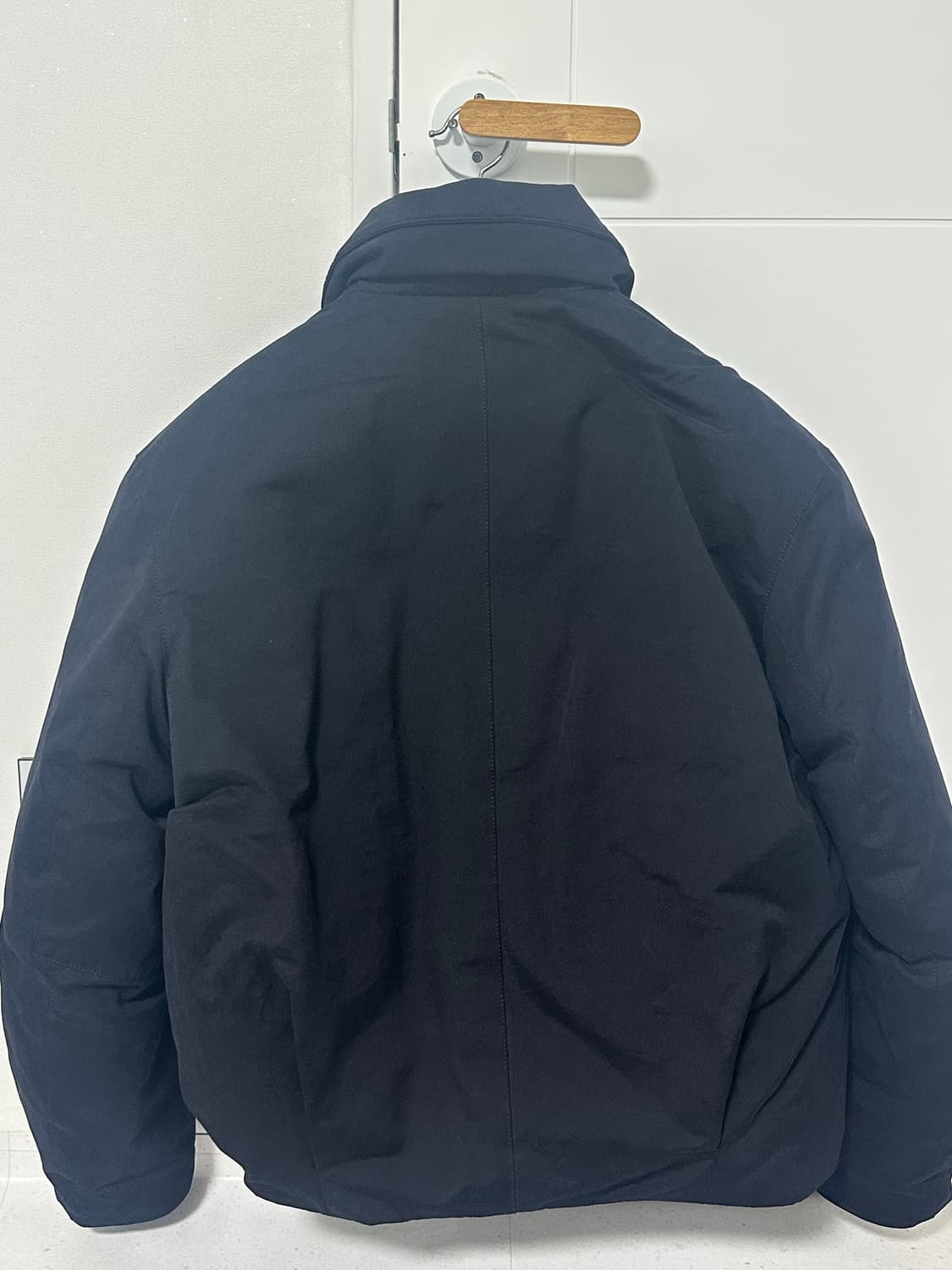 쿠어 미니멀 카라다운 자켓 L사이즈 상품이미지3