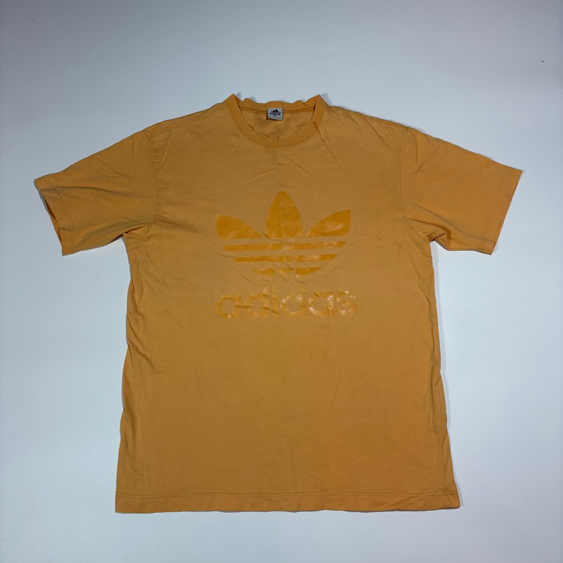 아디다스 옐로우 트레포일 반팔티 상품이미지1
