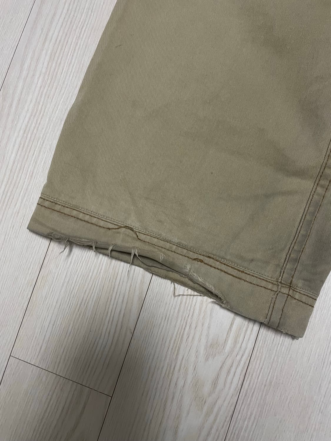 levis beige cargo pants 상품이미지4