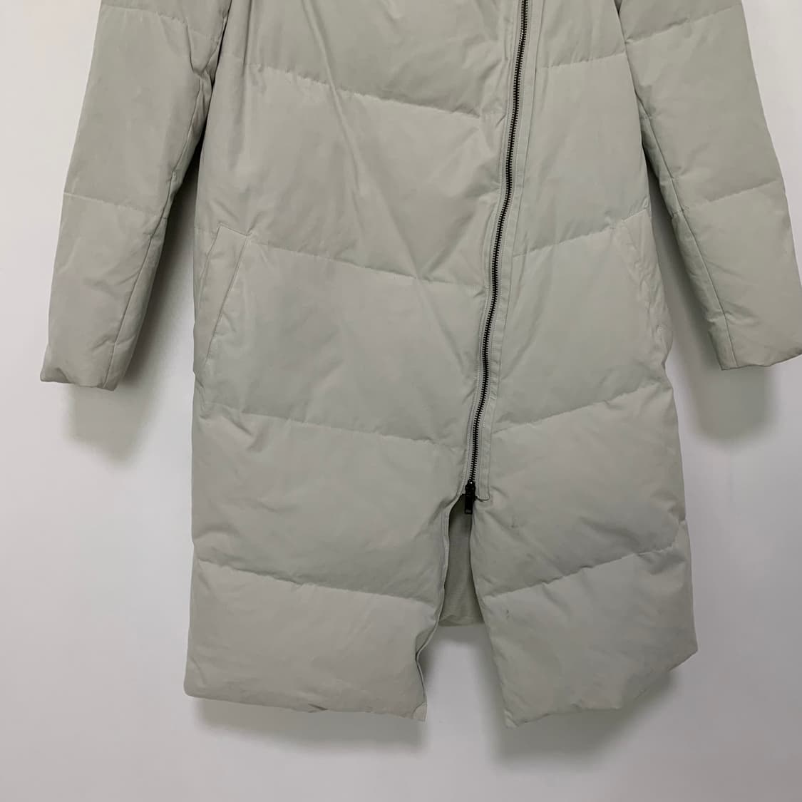 DKNY 빈티지 사선 롱 패딩 그레이 여성 점퍼 상품이미지3