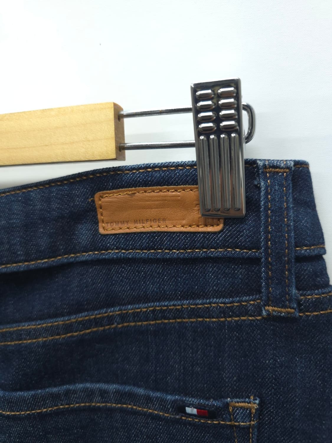 타미힐피거 ROME 레귤러 핏 데님 스커트 (29) 상품이미지6