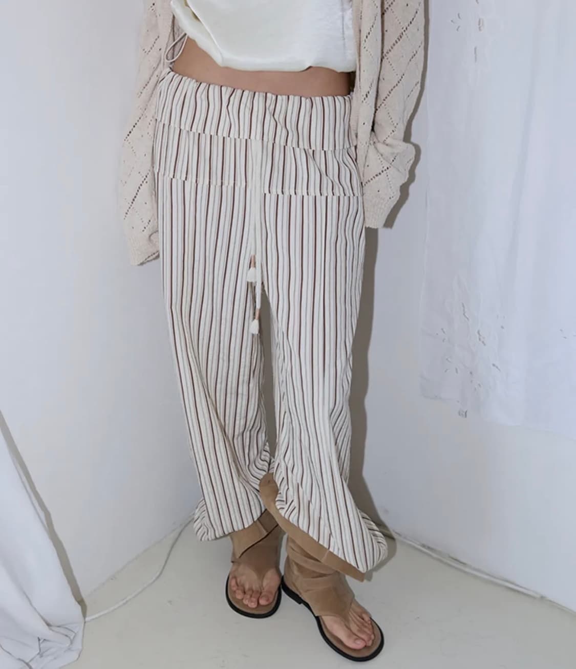 호쿠스포쿠스 리플 스트라이프 폴드 팬츠_브라운 상품이미지1