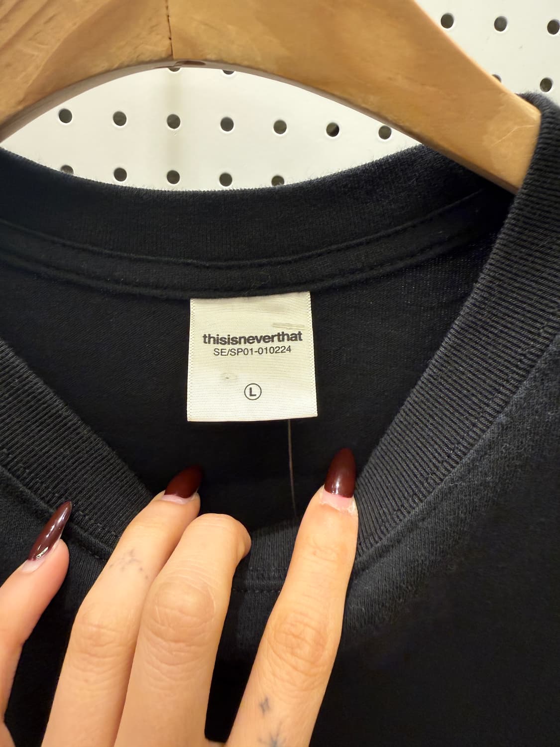 디스이즈네버댓 로고 블랙 반팔티 U1664 상품이미지5