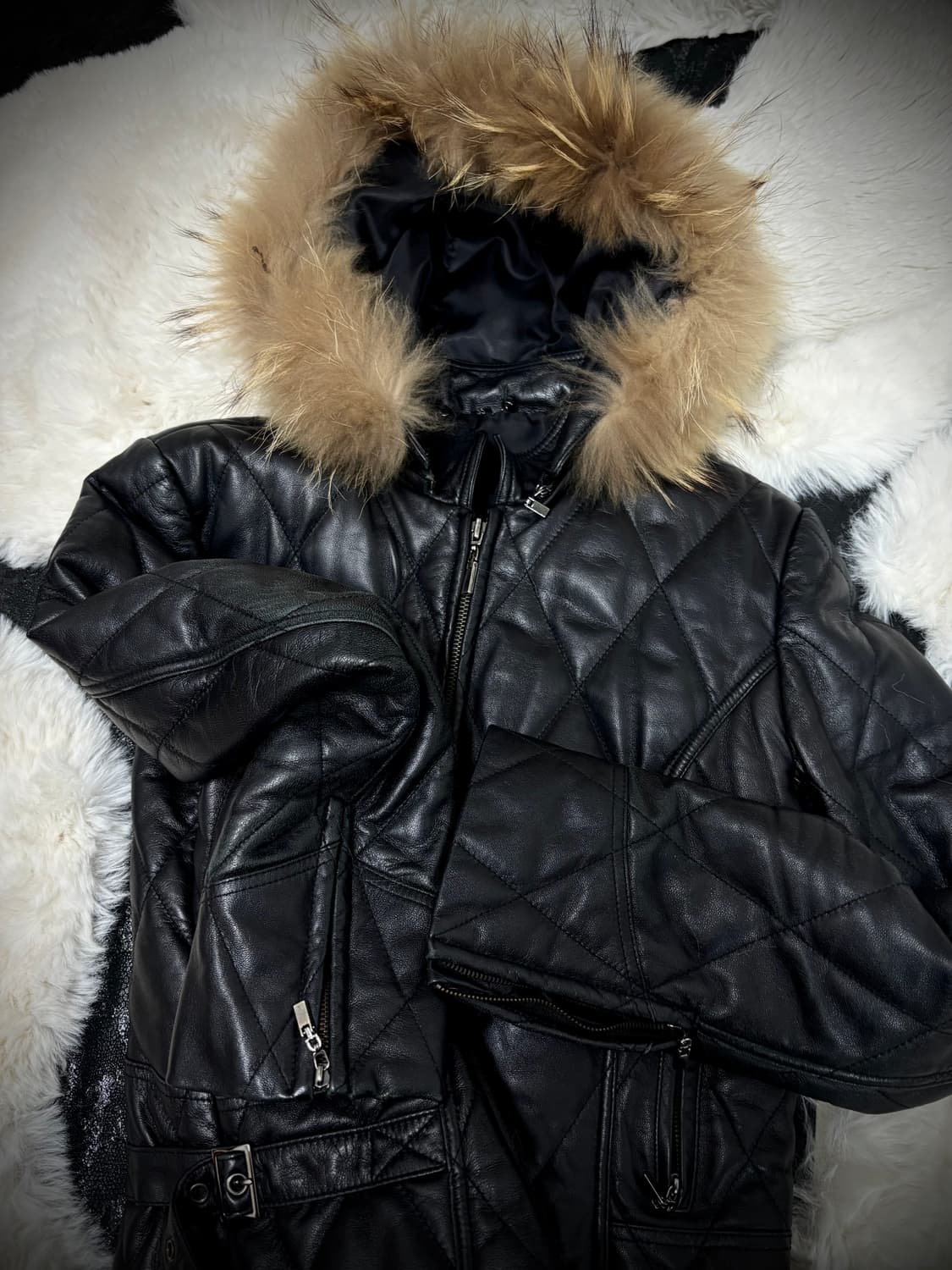 SheepSkin Down Leather Buckle Detail Fur 상품이미지3