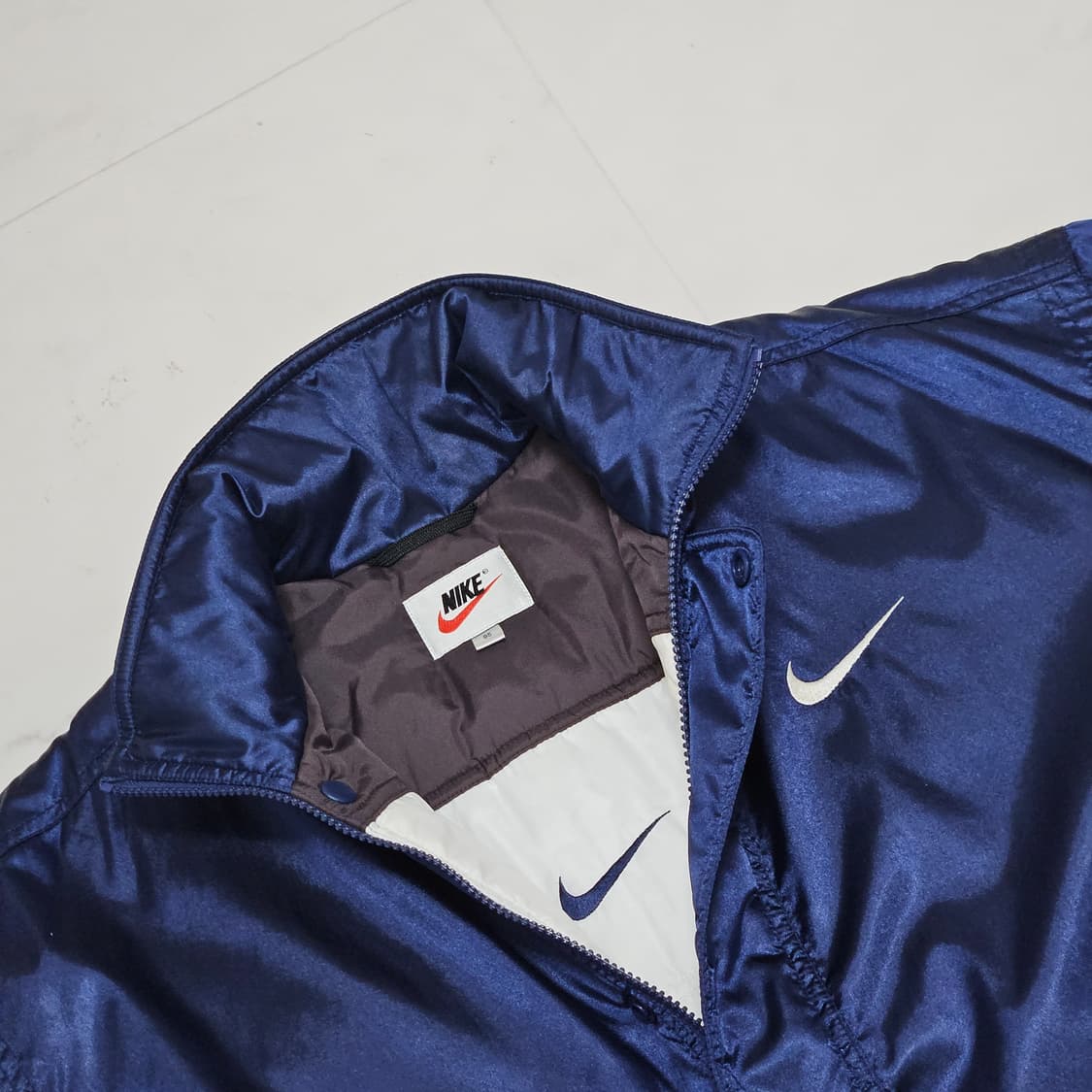 M 오버핏 나이키 빅스우시 올드스쿨 돕바 롱패딩 벤치코트 상품이미지3