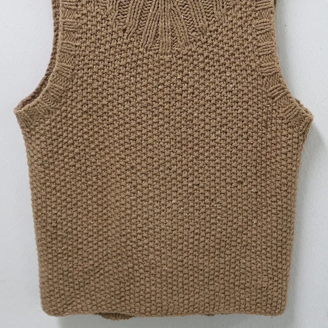 LOYTAA 니트 하이넥 꽈배기 베스트 63722 상품이미지8